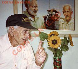 100-летний кубинский рыбак Грегорио Фуэнтос, ставший одним из прототипов главного героя повести - 250px-TheOldManGregorioFuentes