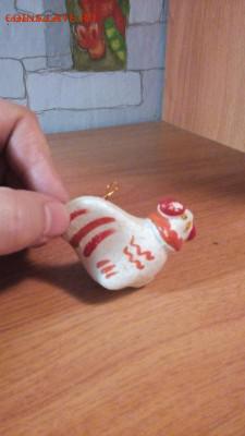 Две новогодние игрушки на ёлку и одна маска-нос очень старая - IMG_20150111_190057