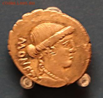 Македония ? Божество сохранилось чётко. А на реверсе что ? - Juno_Moneta_denarius_46BC