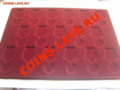 Планшеты под Медали, Знаки, Ордена. На 8-20 ячеек. От 300р. - S8301124.JPG
