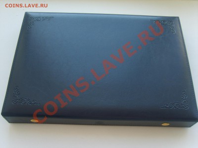 Бокс с 3 планшетами на 12 ячеек под Медали D32.и Подв.ордена - S8302775.JPG