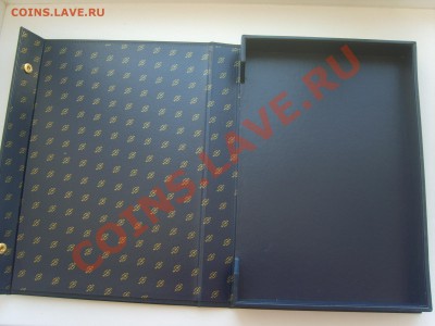 Бокс с 3 планшетами на 12 ячеек под Медали D32.и Подв.ордена - S8302778.JPG