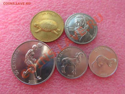 -Иностранных монет наборы - Заир (ДР Конго) 2002-220 (1).JPG