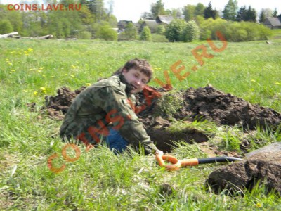 Копание шурфа экспресс-методом Пашей Колосницыным - шурф