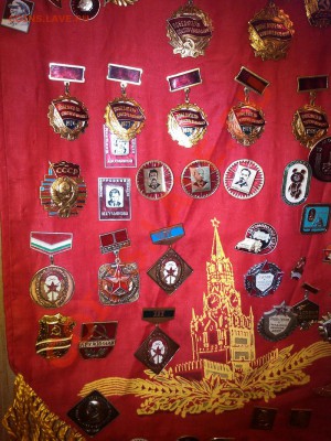 Вымпел со значками, (Ленин и эпоха СССР). до 29.11.12г. - IMG_20121126_125221