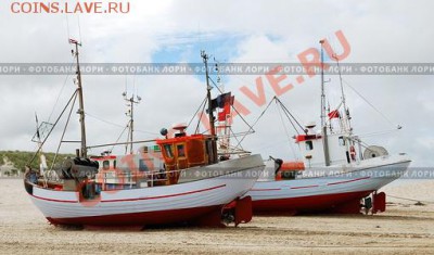 Монеты с Корабликами - rybatskie-lodki-na-peschanom-beregu-0003195467-preview