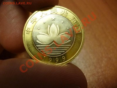 Куплю иностранные биметаллические юбилейные монеты - P1000573.JPG