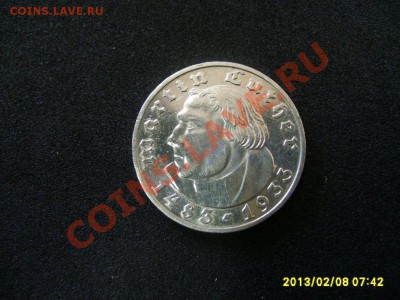 2 марки 1933 g Лютер и 3 марки 1929 1000 летие Мейсена - S6000074.JPG