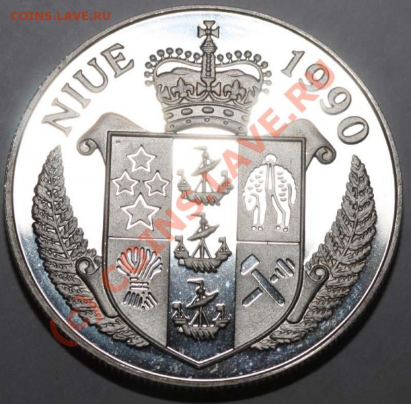 Ниуэ. 50 долларов 1990 Чемпионат мира по футболу. Серебро - 1990 а