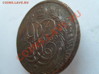 два пятака Елизаветы 1758 и 1759 гг - S1031629.JPG