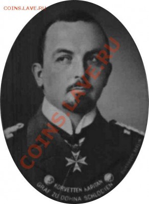 Николаус цу Дона-Шлодин родился 5 апреля 1879 года в силезском городе Мальмиц (ныне Маловице, Польша) в семье Альфреда и Маргарет цу Дона-Шлодин.В 1896 году поступил на службу в германский военно-морской флот. В 1899 году получил звание лейтенанта (нем. Leutnant zur See), в 1902 году — старшего лейтенанта (нем. Oberleutnant zur See). В 1901—1902 годах служил на канонерской лодке «Tiger», действовавшей в Восточной Азии. В 1910—1912 годах командовал канонерской лодкой «Tsingtau». В 1913 году назначен штурманом на линкор «Posen» и произведён в чин корветтен-капитана (нем. Korvettenkapitän). - Nikolaus_Graf_zu_Dohna-Schlodien