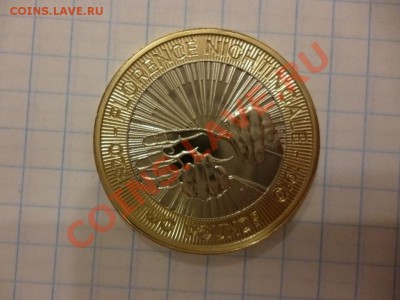 ДК Великобритания 2 фунта рукопожатие 08.04 - P1020862.JPG