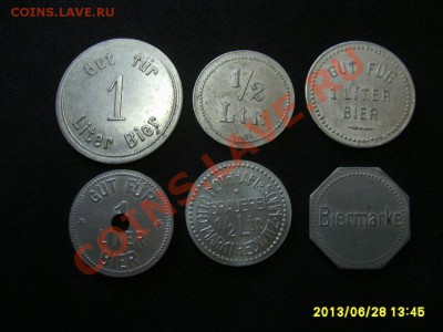 Несколько иностранных жетонов, некоторые пивные - S6000647.JPG