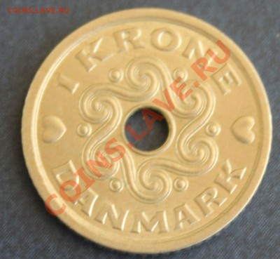 ДАНИЯ 1 крона 1992г. С ДЫРОЧКОЙ до 17.07.13г. в 22-00 - IMG_6752.JPG