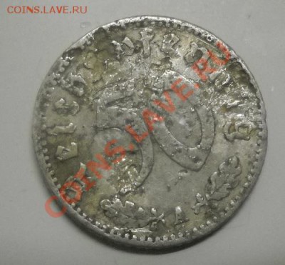 10 гроше 1923г и 50 чего то со свастикой 1939г - 1