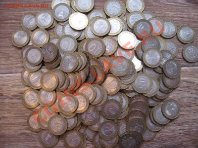 10 рублей биметалл - большая копилка 1047 шт - IMG_7580.JPG