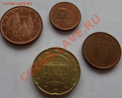 иностраные монеты с рубля до 22:22 14.11.13 МСК - 3а.JPG