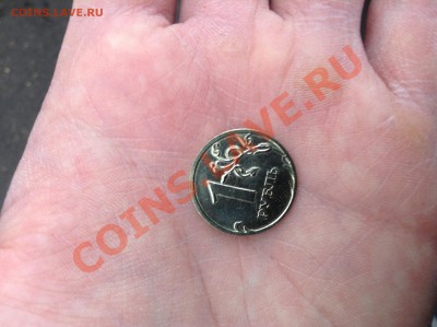 1 рубль 2009 ммд, аномалия, Гуру подскажите. - image