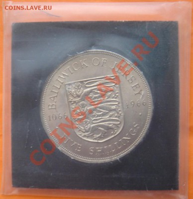 Джерси: крона 1966 UNC в запайке до 12.12.13, 22-00 - Джерси крона 1966-2.JPG