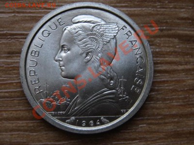 .Коморы Франц. 1 франк 1964 до 25.01.14 в 14.00 М - IMG_1011