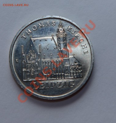 ГДР 5 марок 1984 г. Церковь святого Томаса в Лейпциге. - DSC_4016.JPG