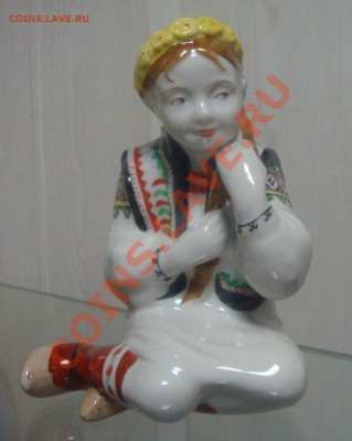 Фарфоровая статуэтка "Гуцулка" 60-70 гг.,Барановка - DSC09093