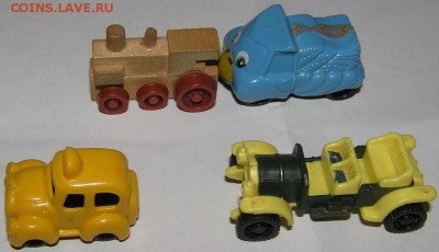 игрушки из киндер-сюрпризов  21 шт____________06.03 - машинки 5шт.JPG