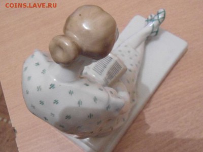 статуэтка девушка с книгой клеймо дулево - DSC00948.JPG