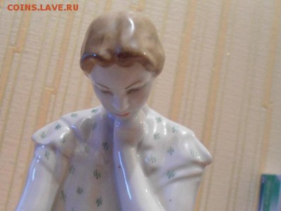 статуэтка девушка с книгой клеймо дулево - DSC00952.JPG
