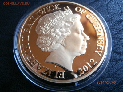 ГЕРНСИ 50пенсов 2012 БРИЛЛ.ЮБИЛЕЙ позолота 10.03 - P3080035.JPG