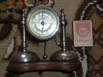 Часы иностранные,на подставке - P1060282.JPG