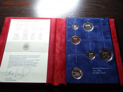Нидерланды Годовой набор 1983 Proof до 27.03 22:00 МСК - DSC02901.JPG