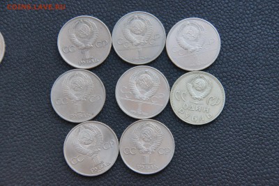 24 юб рубля без повтора(5р,3р,1р) из них 18 мешковых с 200р - DSC03034