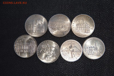 24 юб рубля без повтора(5р,3р,1р) из них 18 мешковых с 200р - DSC03037