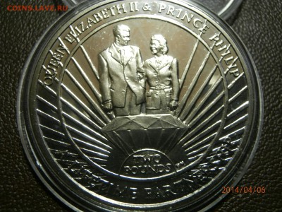 Ю.ДЖОРДЖИЯ 2фунта 2011г.ЕЛИЗАВЕТА И ФИЛИПП до 07.04 - P4060001.JPG