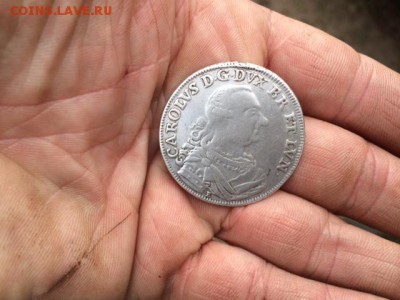 Крупная серебряная монета. Помогите определить - image-2