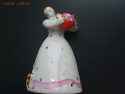 Девушка с чайником. Дулево.до16.04.14.до 22.00 - S8305857.JPG