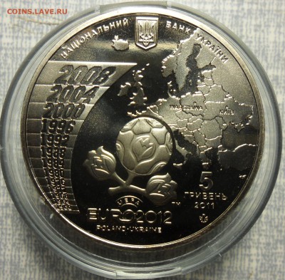 5гривен ЧМ 2012Г. В КАПСУЛЕ. - 4