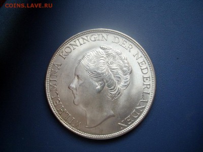 КЮРАСАО 2,5 Гульдена 1944 Приличная  19.05.14  22-30 - SL271713.JPG