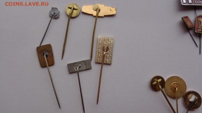 11 значков инострань игла  до  2.6  в 21-00 мск - ....лето 26.5.14 г.  разное 158.JPG