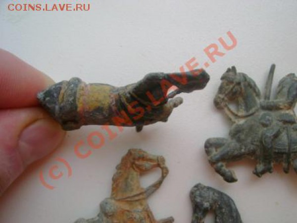 Лот оловянных игрушек . до23.03.2010 в 21-00 - DSC06512.JPG