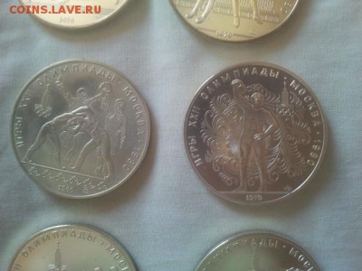 На оценку  олимпиада   1980 в  серебре 28 монет коробка - 2014-06-09 13.47.16