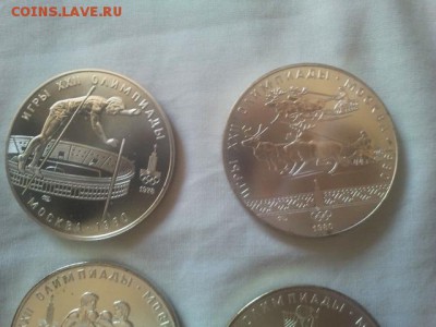 На оценку  олимпиада   1980 в  серебре 28 монет коробка - 2014-06-09 13.47.26