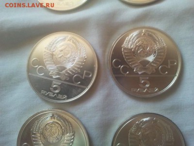 На оценку  олимпиада   1980 в  серебре 28 монет коробка - 2014-06-09 13.43.02
