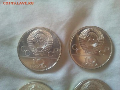 На оценку  олимпиада   1980 в  серебре 28 монет коробка - 2014-06-09 13.40.18