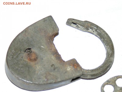 3 СТАРИННЫХ ЗАМОЧКА и  ключик КЛЕЙМО ВАРЫПАЕВЪ - P1920518.JPG