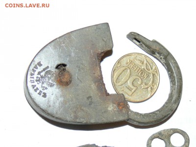 3 СТАРИННЫХ ЗАМОЧКА и  ключик КЛЕЙМО ВАРЫПАЕВЪ - P1920525.JPG