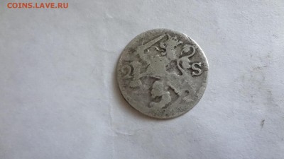 Чья Монетка. Серебряная 1707г - DSC01895.JPG