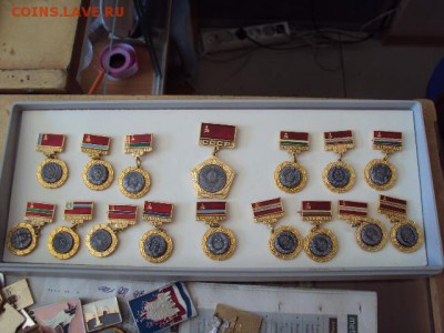 значки куча 1800шт - DSC02631.JPG