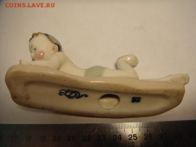 фарфор " МАЛЬЧИК С КАМУШКОМ"( синее клеймо Л.Ф.З. ) - Мальчик с камушком (5).JPG